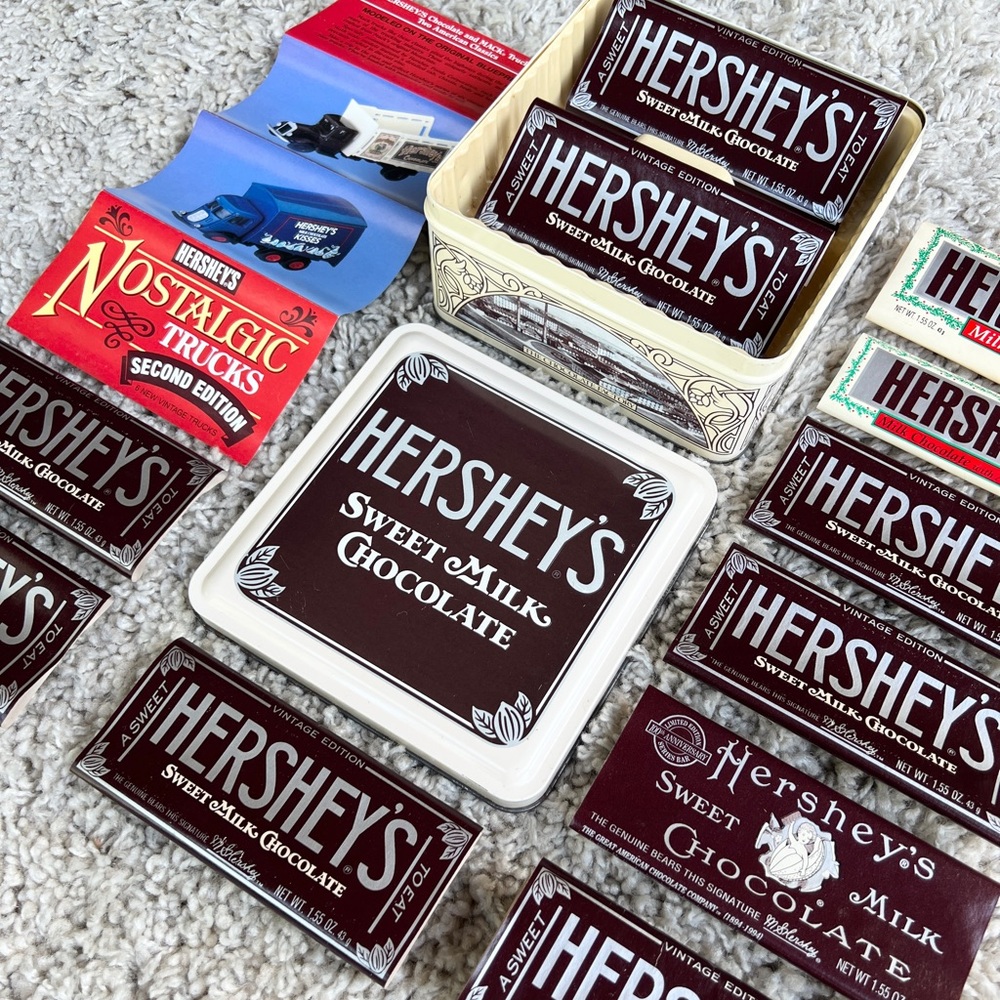Hershey's Sweet Milk Chocolate Vintage Collectable Tin with Candy Bar Wrappers